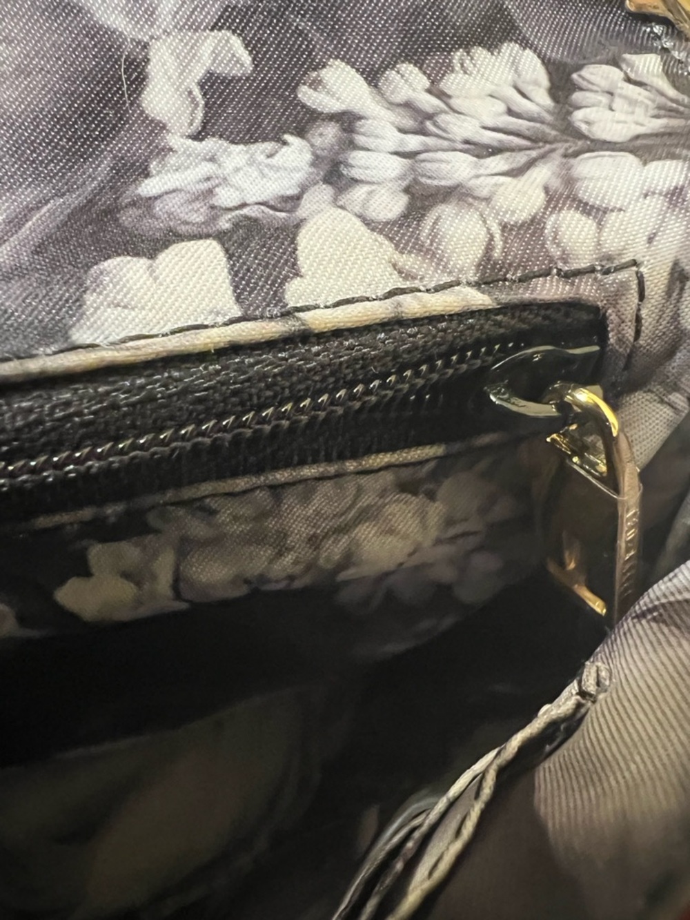 Ted Baker mini Crossbody NWOT - Picture 8 of 9